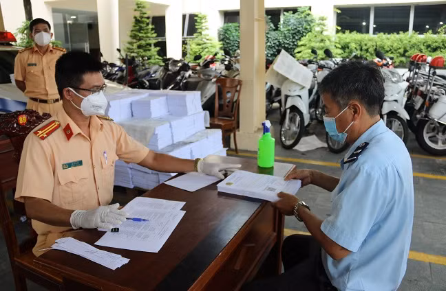 Công an TP Hồ Chí Minh thông tin quy định vào, ra nội ô thành phố -0