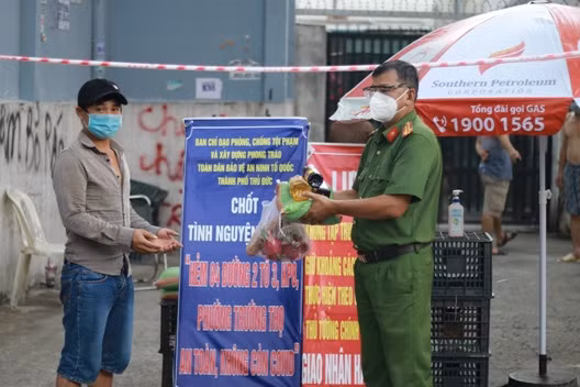 “Phòng tuyến vững chắc” trong cuộc chiến phòng, chống dịch COVID-19 -0
