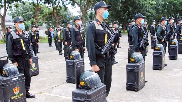 Trung đoàn CSCĐ Tây Nam Bộ đón nhận Huân chương Chiến công hạng Nhì ảnh 12