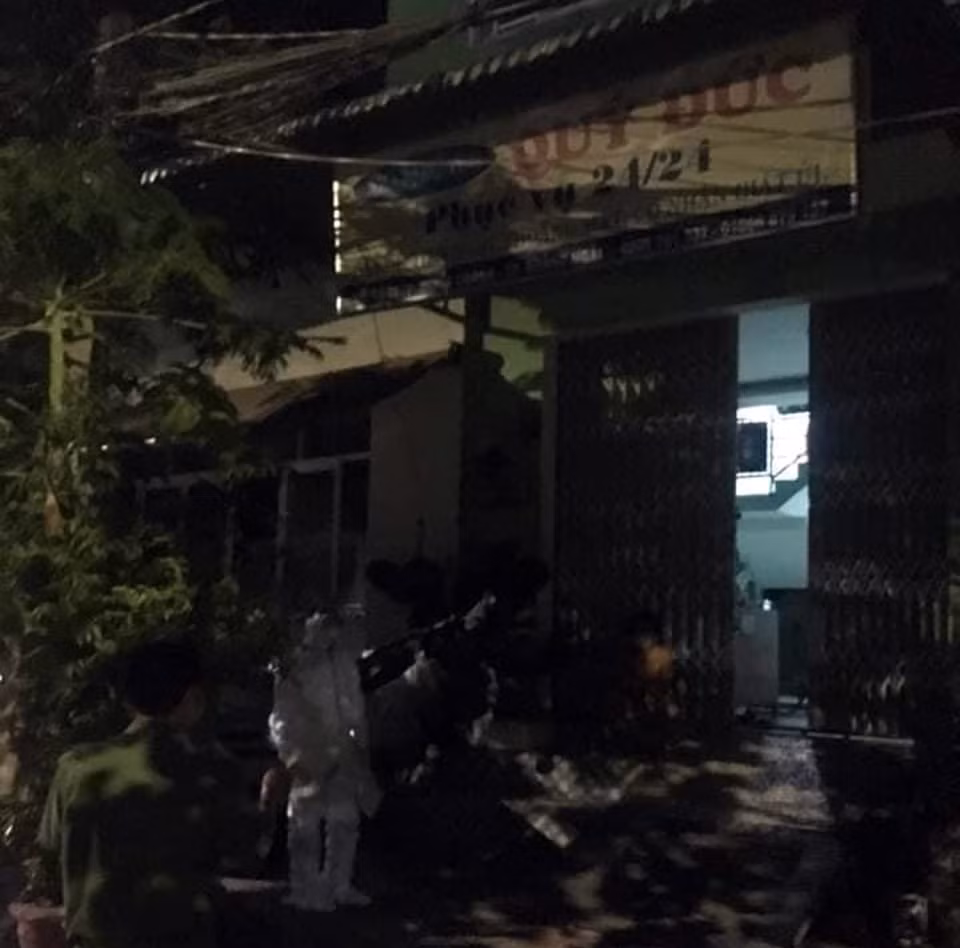 Truy vết thần tốc trong đêm người liên quan 2 lái xe đường dài nhiễm COVID-19 -0