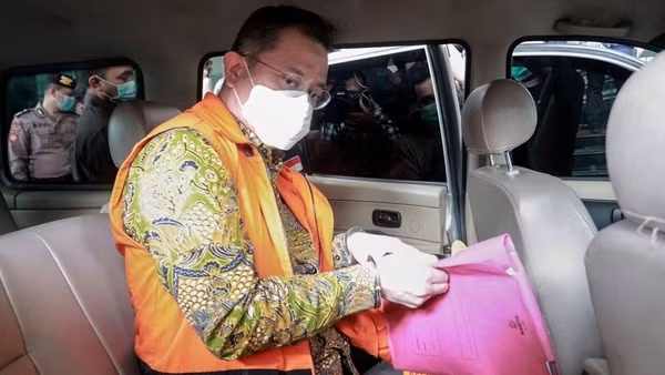 Núi lửa Indonesia phun trào, người mẹ vẫn ôm con dù bị dung nham vùi lấp ảnh 4