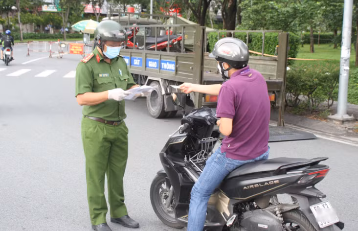TP Hồ Chí Minh bổ sung thêm những người được lưu thông trong thời gian thực hiện Chỉ thị 16 -0