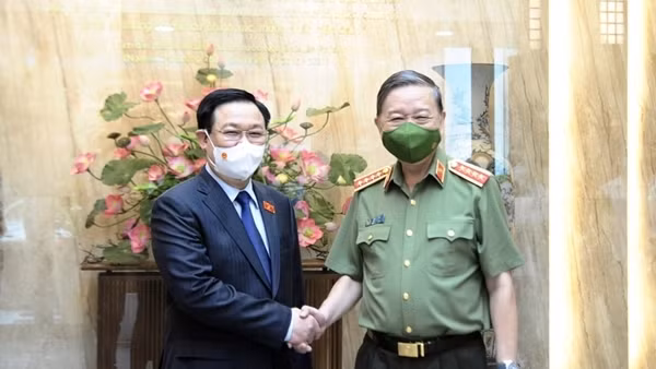 Bộ Công an phối hợp với Ban Tổ chức Trung ương xây dựng các cơ sở dữ liệu liên quan ảnh 9