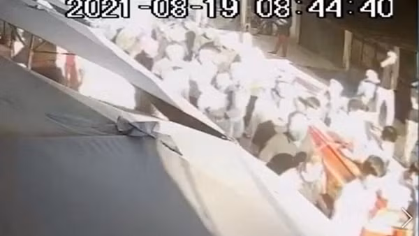 Khởi tố, bắt giam nữ Chủ tịch và cán bộ địa chính xã ảnh 4