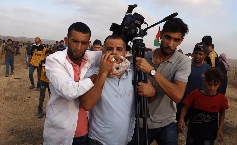 Israel bắn người biểu tình Palestine, 26 người bị thương -0