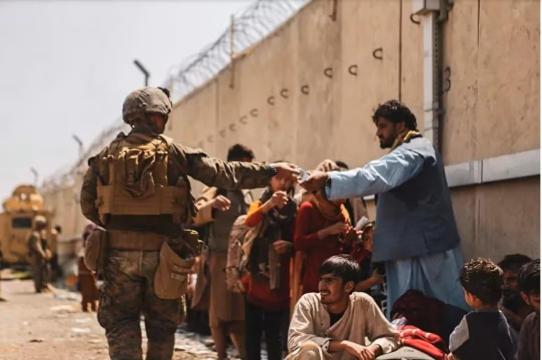 Taliban ngăn người dân Afghanistan rời khỏi đất nước -0