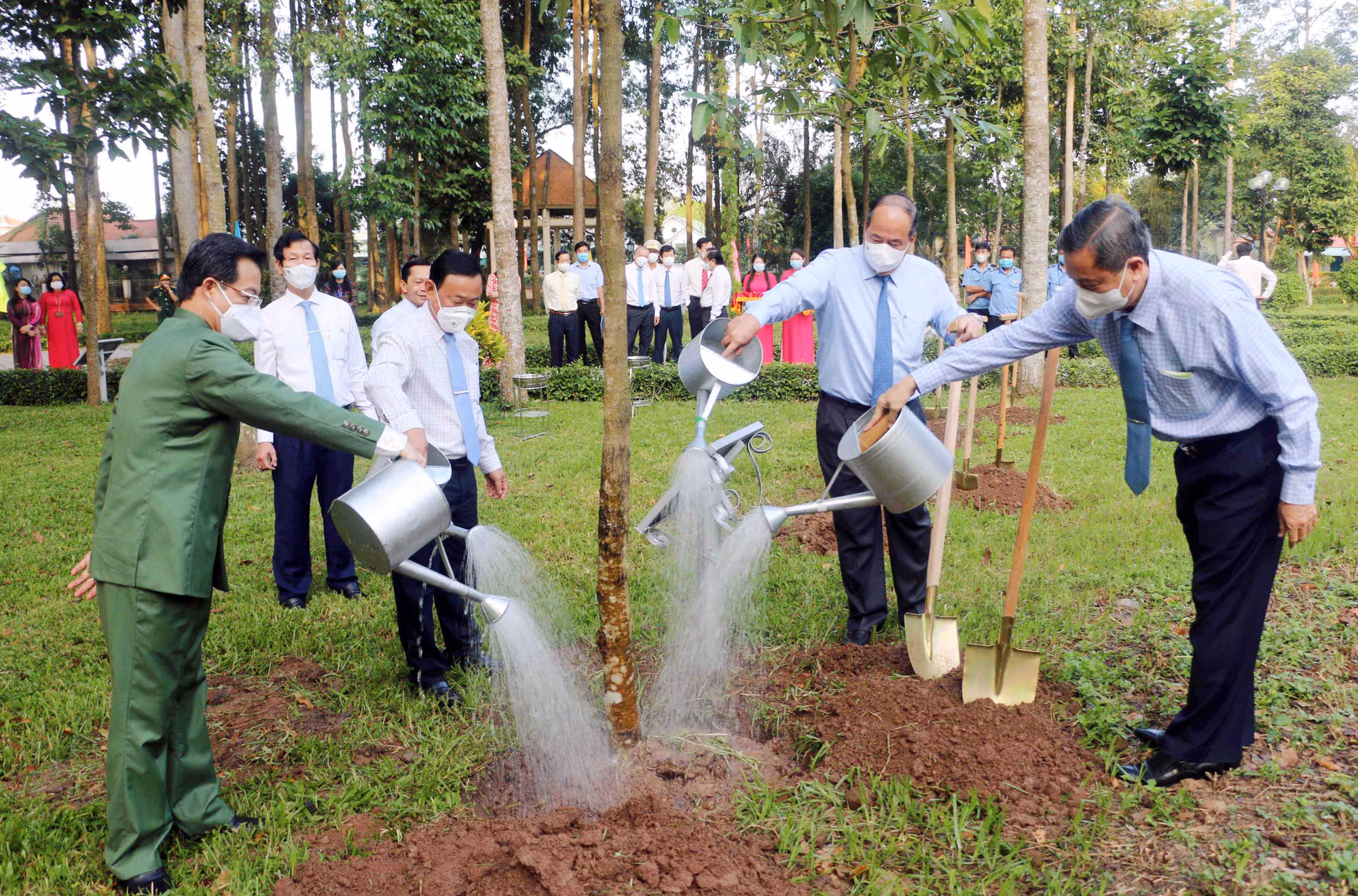 An Giang tổ chức lễ kỷ niệm 133 năm Ngày sinh Chủ tịch Tôn Đức Thắng -0