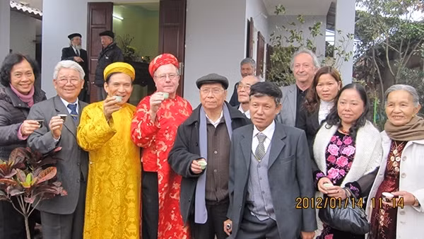 Tết Việt ấm lòng người