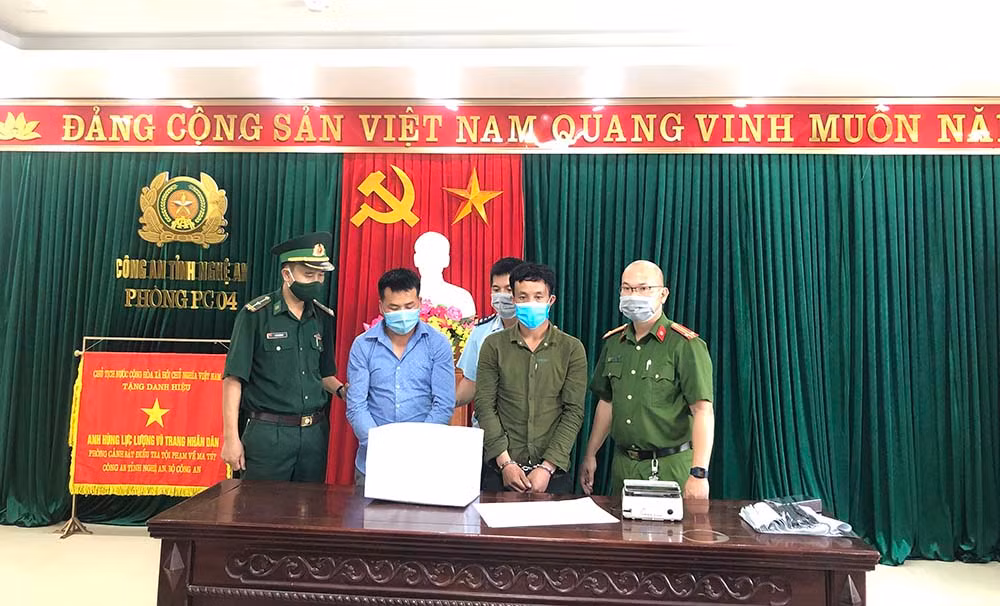 Tr 37 - Những trận đánh ma tuý dọc đường biên -0