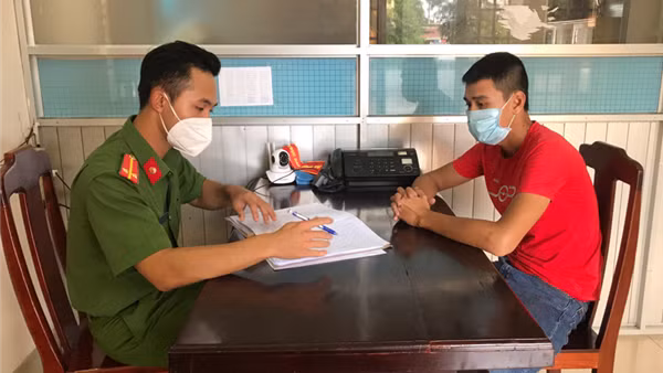 Giả danh Công an cướp tài sản ảnh 3