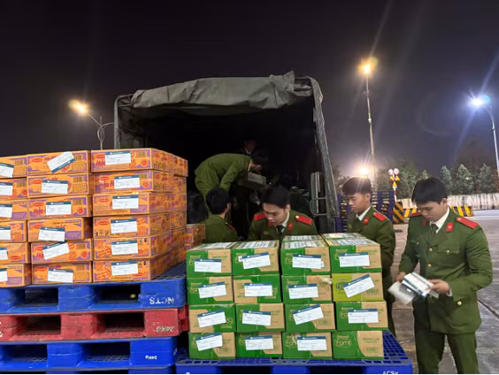 Học viện CSND và các đơn vị đồng hành ủng hộ 247 tấn gạo và hàng hóa cho người dân Đắk Lắk -0