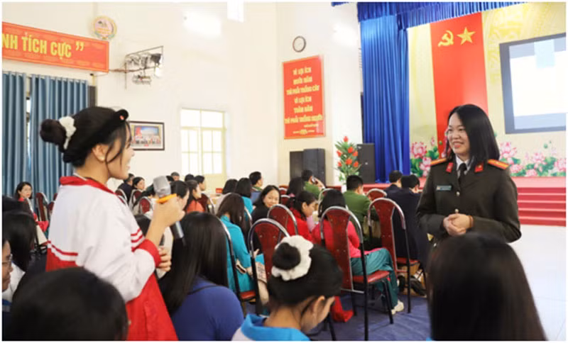 Tọa đàm khoa học Tham vấn tâm lý học đường góp phần hạn chế tình hình trẻ hóa tội phạm -0