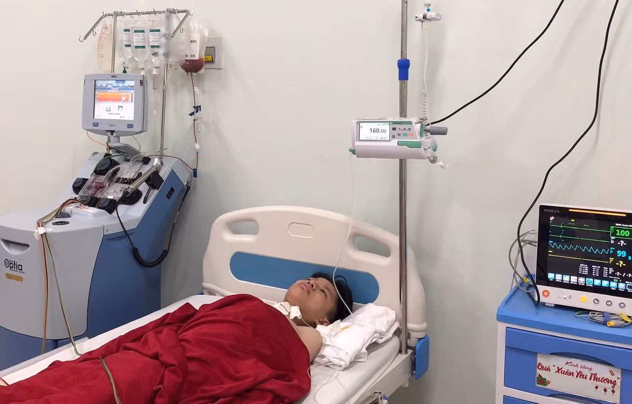 Lần đầu tiên thực hiện thành công ca gạn tách bạch cầu trẻ em ở miền Trung -0