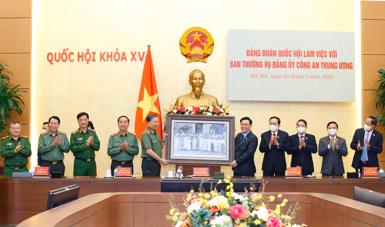 Tăng cường mối quan hệ phối hợp giữa Đảng đoàn Quốc hội và Đảng ủy Công an Trung ương -0