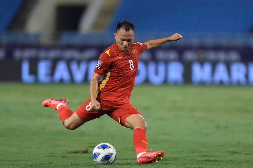 Trọng Hoàng đối diện nguy cơ giải nghệ -0
