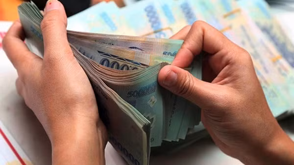 Truy tìm người bị tố vi phạm đấu giá khoản nợ tại ngân hàng ảnh 1