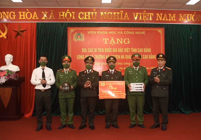 Nhiều hoạt động ý nghĩa chuyến về nguồn tại quê hương cách mạng Cao Bằng -0