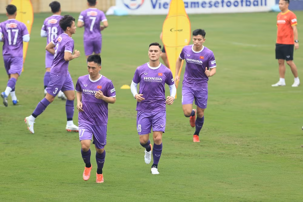 Adriano Schmidt, cơ hội và thách thức trên đội tuyển Việt Nam -0