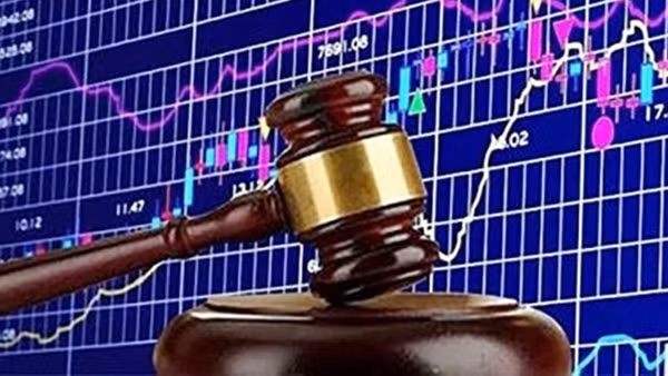 Hàng loạt công ty bị phạt vì vi phạm chứng khoán