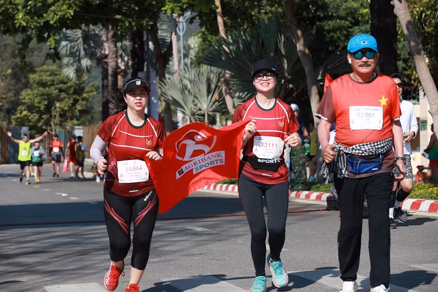Agribank đồng hành cùng Giải Vô địch quốc gia Marathon và cự ly dài Báo Tiền Phong năm 2022 -1