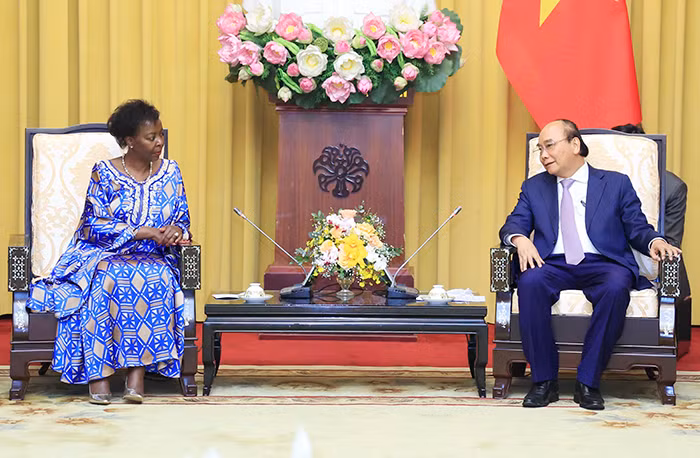 Chủ tịch nước Nguyễn Xuân Phúc tiếp xã giao Tổng Thư ký Tổ chức quốc tế Pháp ngữ Louise Mushikiwabo -0