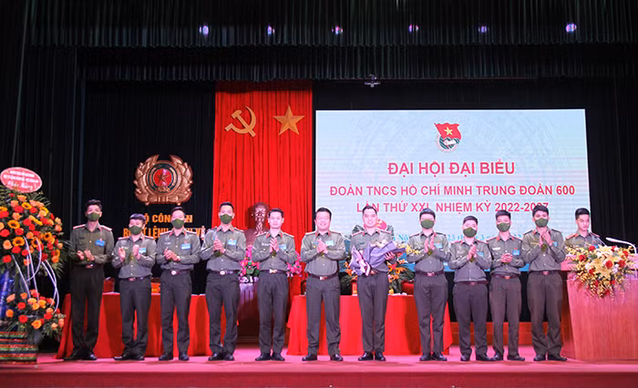 Phát huy vai trò nòng cốt của thanh niên trong sự nghiệp bảo vệ lãnh tụ, bảo vệ an ninh quốc gia -0