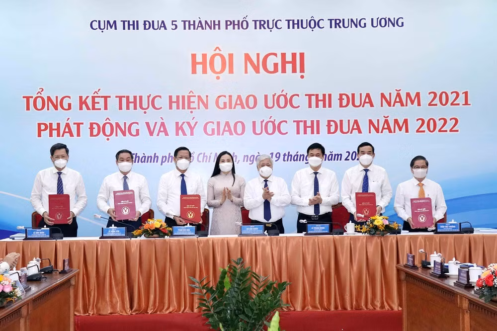 5 thành phố trực thuộc Trung ương phát huy tính chủ động, sáng tạo, bám sát thực tiễn trong công tác thi đua, khen thưởng -0