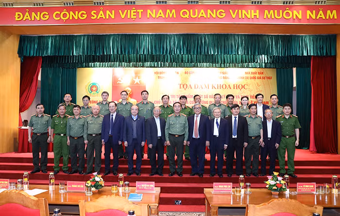 Góp phần bảo vệ vững chắc an ninh quốc gia, bảo đảm trật tự, an toàn xã hội -0
