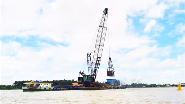 Khởi tố bị can đối với 5 đối tượng thông đồng trong đấu giá đất ảnh 3