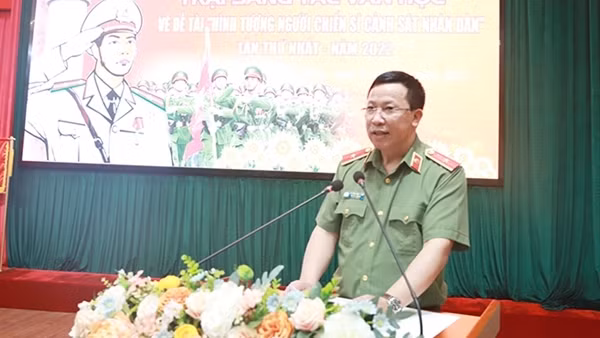 Sôi nổi các hoạt động kỷ niệm 60 năm Ngày Truyền thống lực lượng CSND ảnh 3