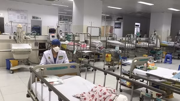 Cứu sống bệnh nhân phải điều trị ECMO do hậu COVID-19 ảnh 3