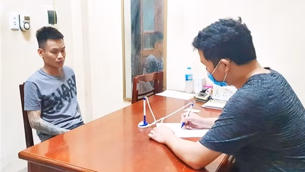 Vượt gần 700km vây bắt đối tượng lừa đảo đang bị truy nã ảnh 3