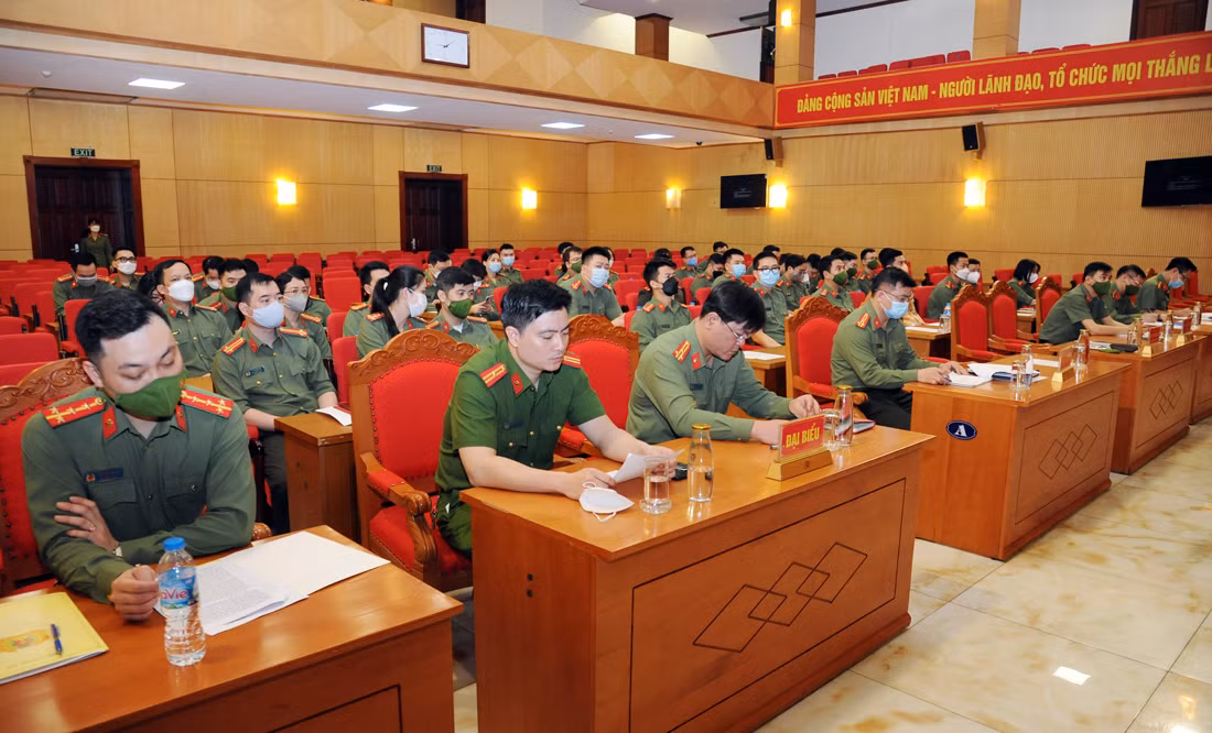 Đồng hành cùng mô hình “Con nuôi Công an xã” của Công an tỉnh Hà Giang -0