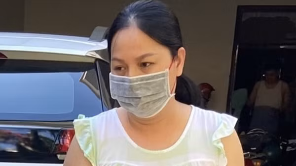 Nổ "quen nhiều VIP trên Trung ương", ôm gọn 3 tỷ "chạy sổ đỏ"
