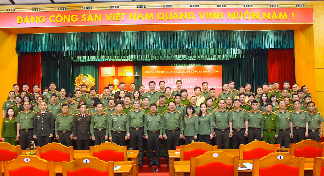 75 học viên đạt loại giỏi Lớp bồi dưỡng nghiệp vụ công tác kiểm tra, giám sát -0