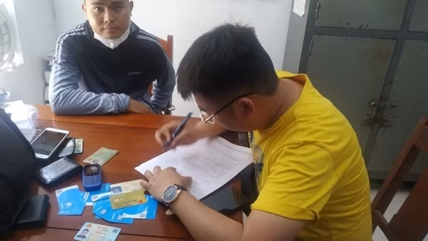Mượn xe bạn đi làm rồi đem bán ảnh 2