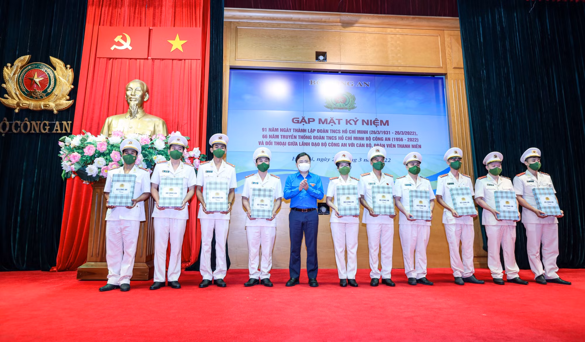 Phát huy tính xung kích, sáng tạo thông qua các công trình, phần việc thanh niên -1
