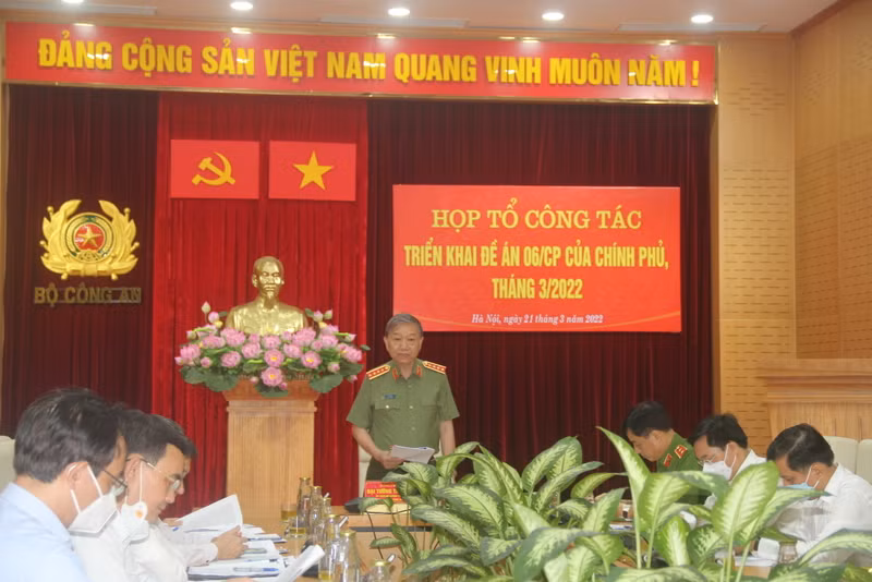 Hop to cong tac -0