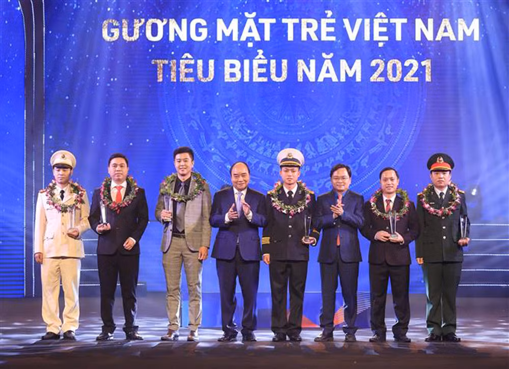Trao Giải thưởng Gương mặt trẻ Việt Nam tiêu biểu năm 2021 -0