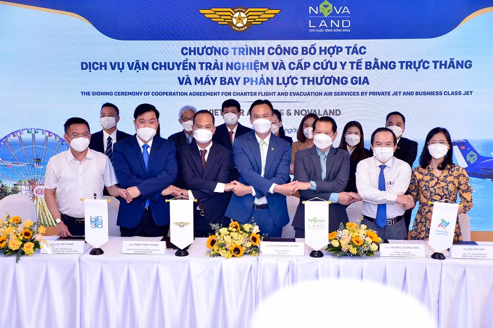 Novaland và Vietstar Airlines: Triển khai dịch vụ vận chuyển trải nghiệm và cấp cứu y tế bằng trực thăng và máy bay phản lực thương gia -0