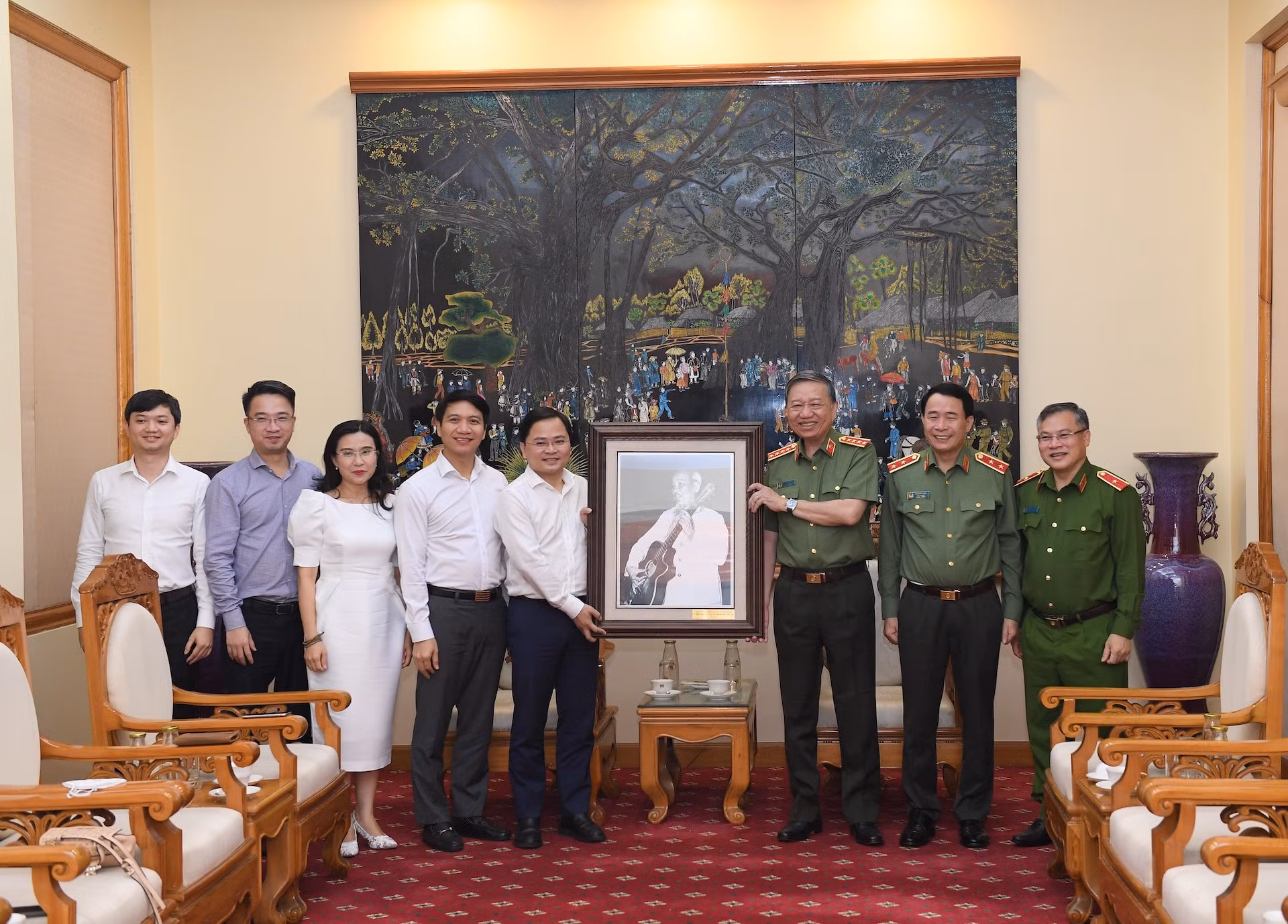 Phát huy vai trò xung kích của tuổi trẻ thực hiện nhiệm vụ bảo vệ an ninh quốc gia -0