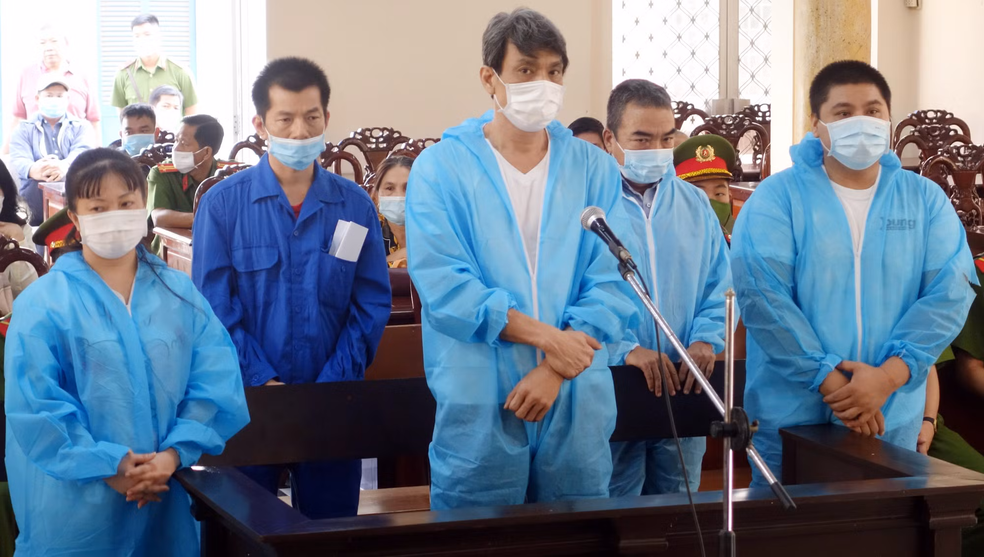 An Giang xét xử nhóm đối tượng buôn lậu 180 tấn đường cát -0