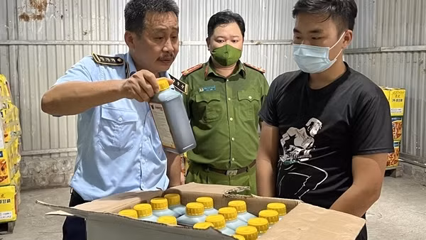 Hà Nội phát hiện, xử lý hơn 1.700 vụ hàng giả ảnh 3