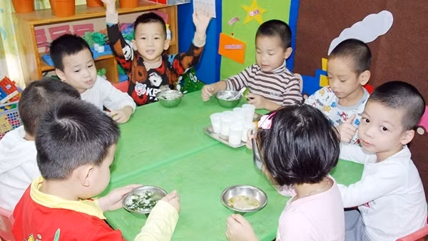 Bác sĩ cảnh báo những biến chứng bệnh tay chân miệng