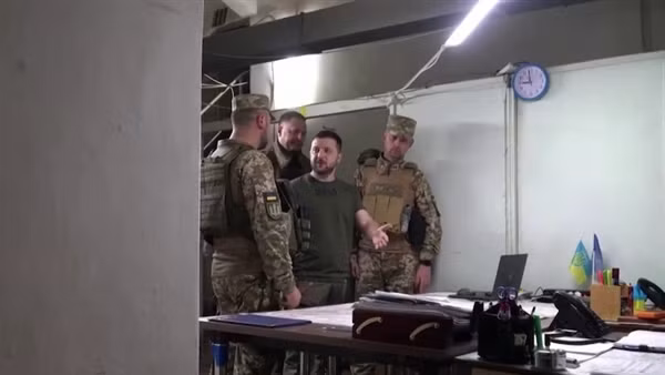 Ông Zelensky thừa nhận hao tổn quá nhiều vì mặt trận phía Đông ảnh 3