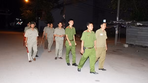 Công an TP Hồ Chí Minh xuất quân tăng cường lực lượng chính quy về Công an xã ảnh 6