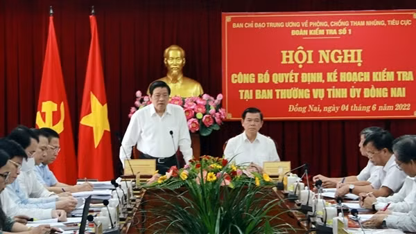 Bài 2: Dũng khí người “cầm trịch” ảnh 3