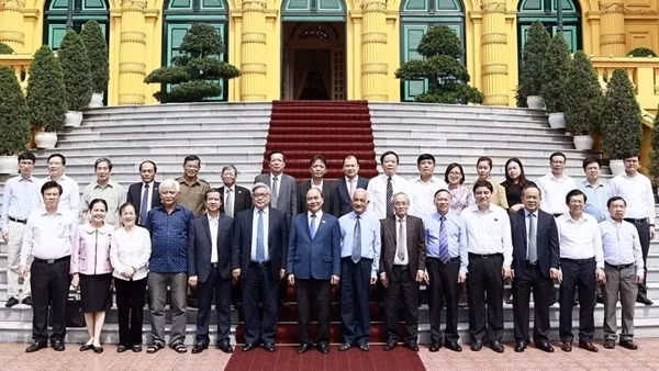 Nói "bỏ hoặc khai tử môn Lịch sử" là không đúng ảnh 5