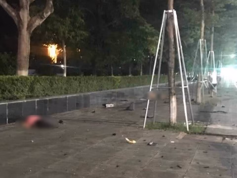 Tài xế ô tô tông tử vong gia đình ba người ở Bắc Giang -0