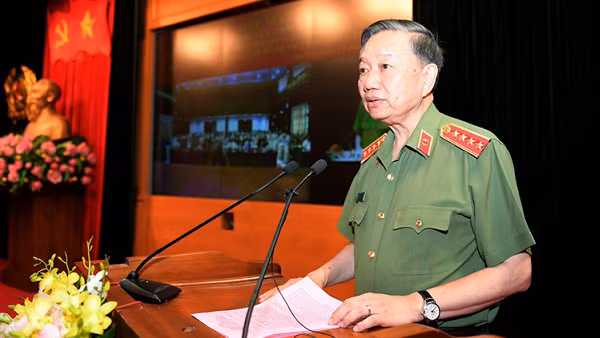Xây dựng Đảng, xây dựng lực lượng Công an nhân dân thực sự trong sạch, vững mạnh